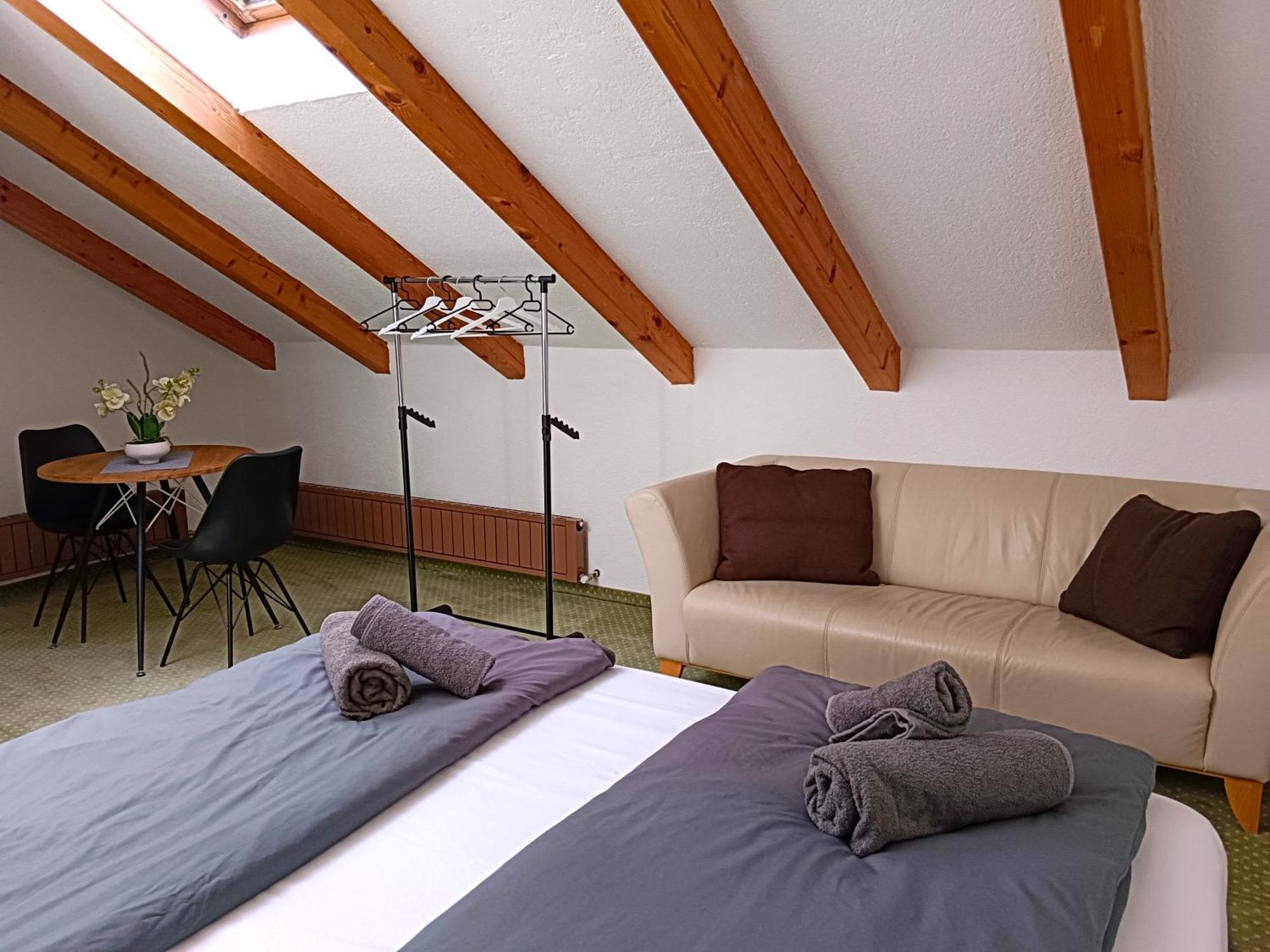 Charmante, Ruhige Wohnung In Innsbruck Esterno foto